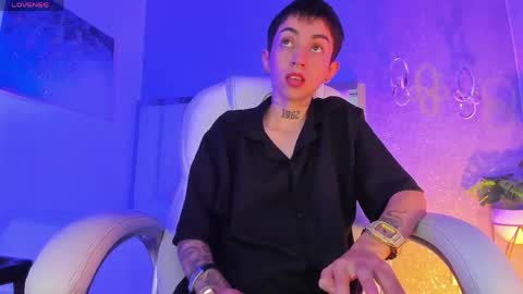 Snapshot of shantal_thompson21 chatting on 05.20.26 Shantal online show from 05.20.26