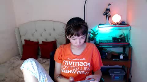 Snapshot of shantalfoxxy chatting on 01.06.25 SHANTA FOX s online show from 01.06.25