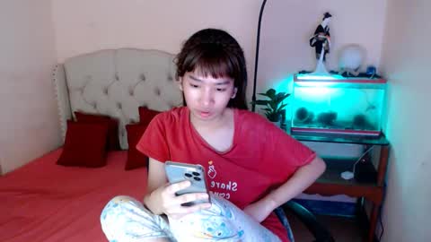 Snapshot of shantalfoxxy chatting on 01.28.25 SHANTA FOX s online show from 01.28.25