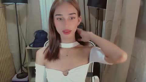Snapshot of shantallfuckdoll chatting on 05.21.26 shantallfuckdoll online show from 05.21.26