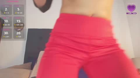 shantallvegga1 online show from 11.01.25