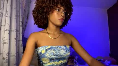 Snapshot of shantalwilliams chatting on 01.29.25 shantalwilliams online show from 01.29.25