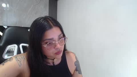 Shantall online show from 10.21.25