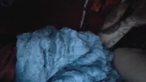 Snapshot of shanyozza chatting on 04.30.26 naughtyfuckcouple online show from 04.30.26