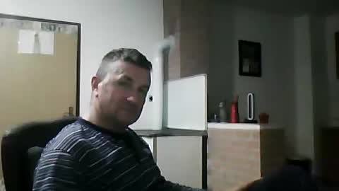 Snapshot of shaomy711 chatting on 01.17.25 excelo21 online show from 01.17.25