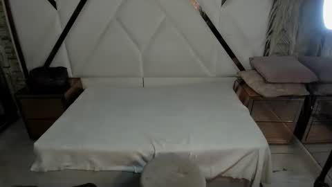 Shara Oz online show from 02.14.26