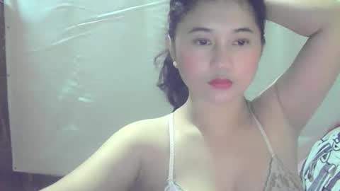 Snapshot of share_rhea chatting on 04.10.26 Kah online show from 04.10.26