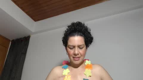 sharickleon11 online show from 10.22.25