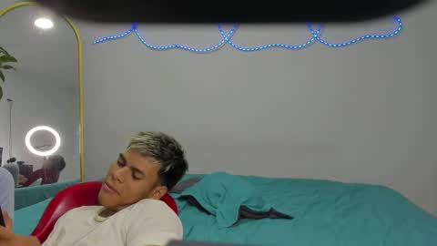 shark_boy21 online show from 01.07.26