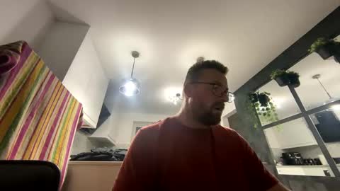 Snapshot of sharksboy16 chatting on 12.05.24 Sharksboy online show from 12.05.24