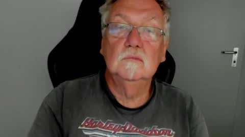 Snapshot of sharlots_pet chatting on 05.03.26 sharlots_pet online show from 05.03.26