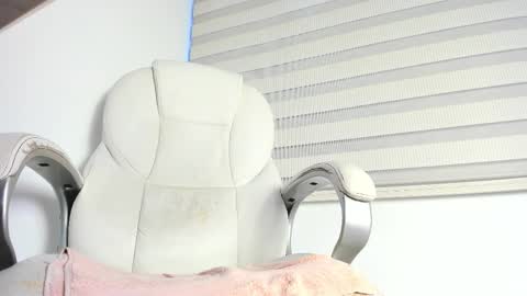 Snapshot of sharol_xx chatting on 09.08.25 Sharol smile online show from 09.08.25