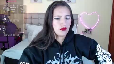 Snapshot of sharon_makelove chatting on 06.20.26 ESTEFI online show from 06.20.26