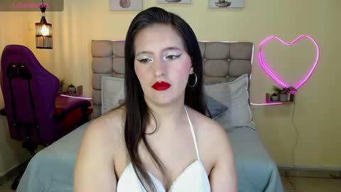 Snapshot of sharon_makelove chatting on 06.28.26 ESTEFI online show from 06.28.26