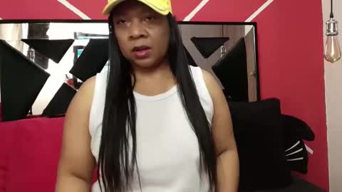 Sharon Noa online show from 02.18.26