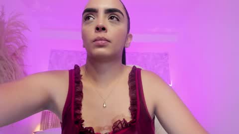 Snapshot of sharon_thompson_ chatting on 09.12.25 Sharon online show from 09.12.25