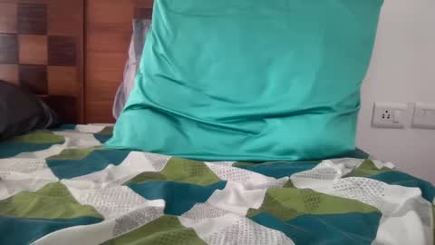 Shashii online show from 02.15.25