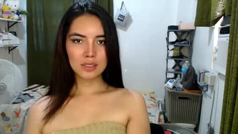 Snapshot of shasha_carreon chatting on 05.25.26 shasha online show from 05.25.26
