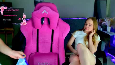 Snapshot of shawty_mia chatting on 02.12.26 Shawty Mia online show from 02.12.26