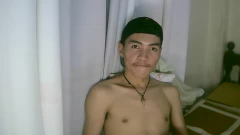 Snapshot of shayato_xyz chatting on 03.01.25 eryx online show from 03.01.25