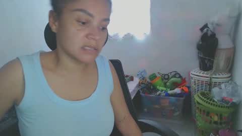 Snapshot of shayna_cute chatting on 05.28.26 Shayna online show from 05.28.26