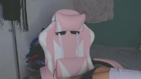 Snapshot of shayna_cute chatting on 07.18.26 Shayna online show from 07.18.26