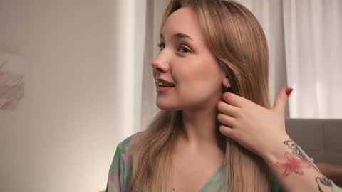 shebuny online show from 05.05.26