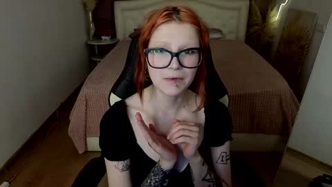 Snapshot of sheena_coy chatting on 05.31.26 Sheena online show from 05.31.26