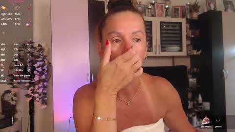 Sheila GMT 2 Tuesday Wednesday Friday Saturday Sunday- 8  5  online show from 09.29.25