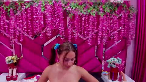 Snapshot of sheilly_anal chatting on 02.06.25 sheilly_anal online show from 02.06.25