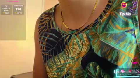 Snapshot of sheilly_brown chatting on 07.18.26 sheilly_brown online show from 07.18.26