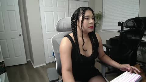 sheilyn_smith online show from 09.19.25