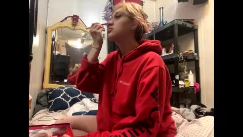 Snapshot of shelbybaby01 chatting on 12.08.24 Shelby holes online show from 12.08.24