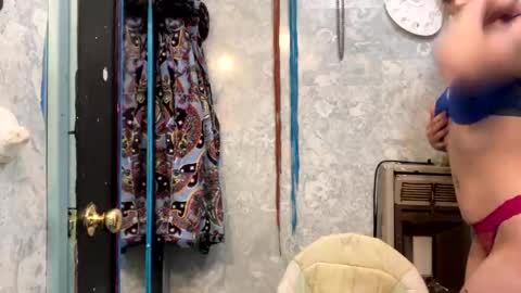 Snapshot of shelbybaby01 chatting on 10.24.25 Shelby holes online show from 10.24.25