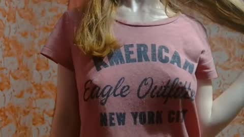 Erika online show from 01.17.25