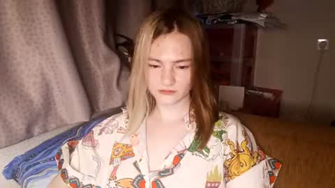 Snapshot of shelliegoza chatting on 06.17.26 Ashley online show from 06.17.26