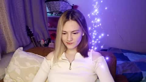 Snapshot of shelliegoza chatting on 06.24.26 Ashley online show from 06.24.26