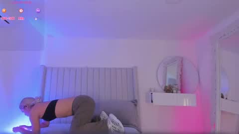 shelynna_azzul online show from 05.22.26