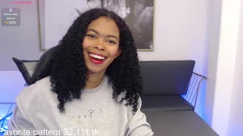 Snapshot of shenna_brunette_ chatting on 02.24.25 Shenna online show from 02.24.25