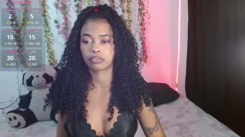 Snapshot of shenna_brunette_ chatting on 09.23.25 Shenna online show from 09.23.25