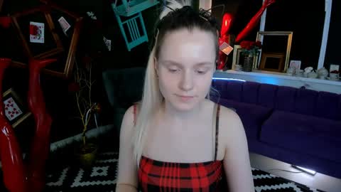 Snapshot of sherributlers chatting on 05.11.26 Sweet Sherri online show from 05.11.26
