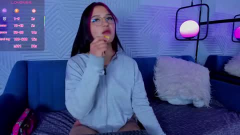 mia online show from 02.11.25