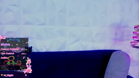 mia online show from 02.13.25