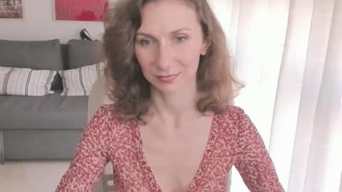 shesleepsnaked online show from 09.27.25