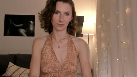 Snapshot of shesleepsnaked chatting on 03.24.26 shesleepsnaked online show from 03.24.26