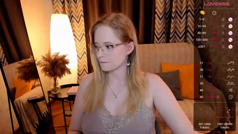 Hello guys my name is Aemilia online show from 10.09.25