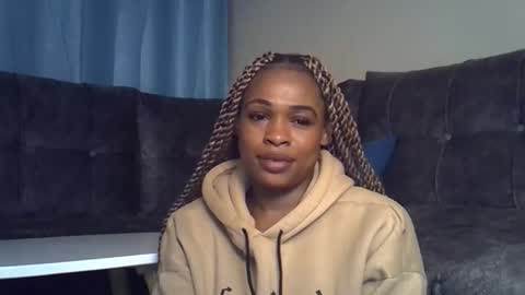 Snapshot of shiksmson chatting on 10.17.25 shiksmson online show from 10.17.25