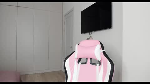 Shineel online show from 09.11.25