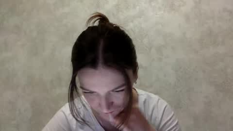 Snapshot of shining_pearl chatting on 05.10.26 Jesica online show from 05.10.26