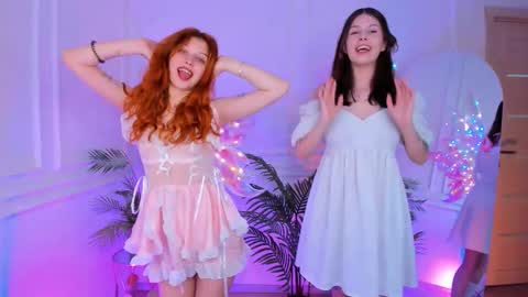 Snapshot of shiny_bell chatting on 11.22.25 Bell 3 Next broadcast online show from 11.22.25